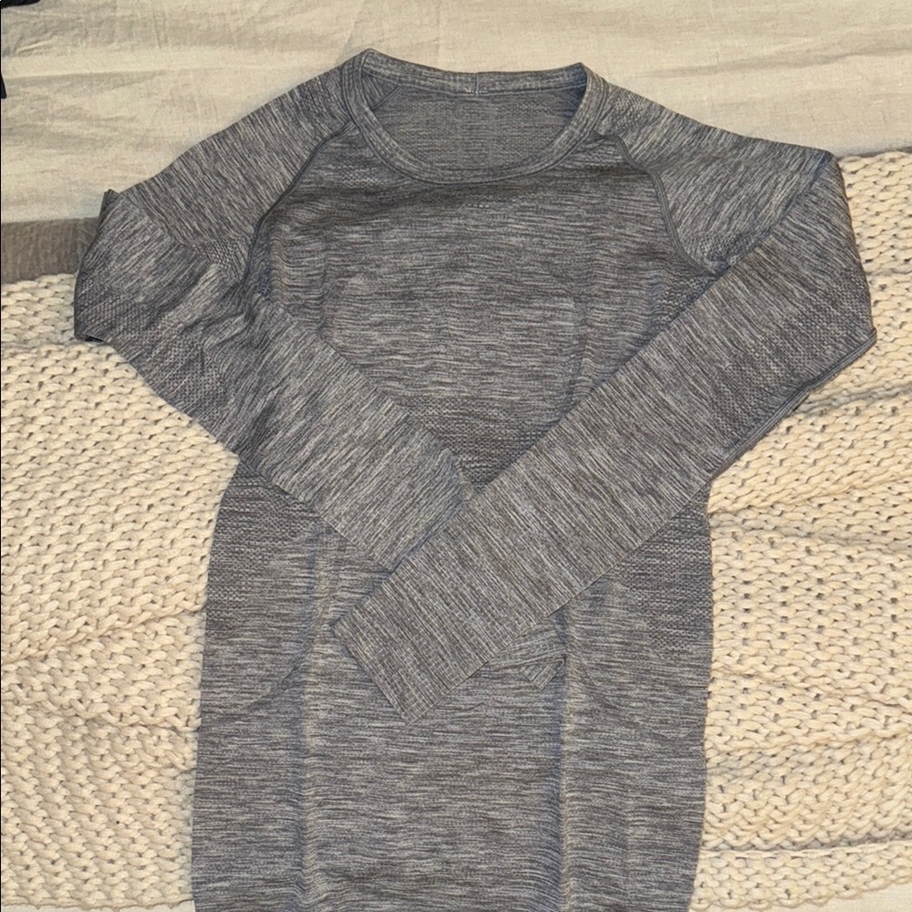 Gray Long Sleeve Knit Top